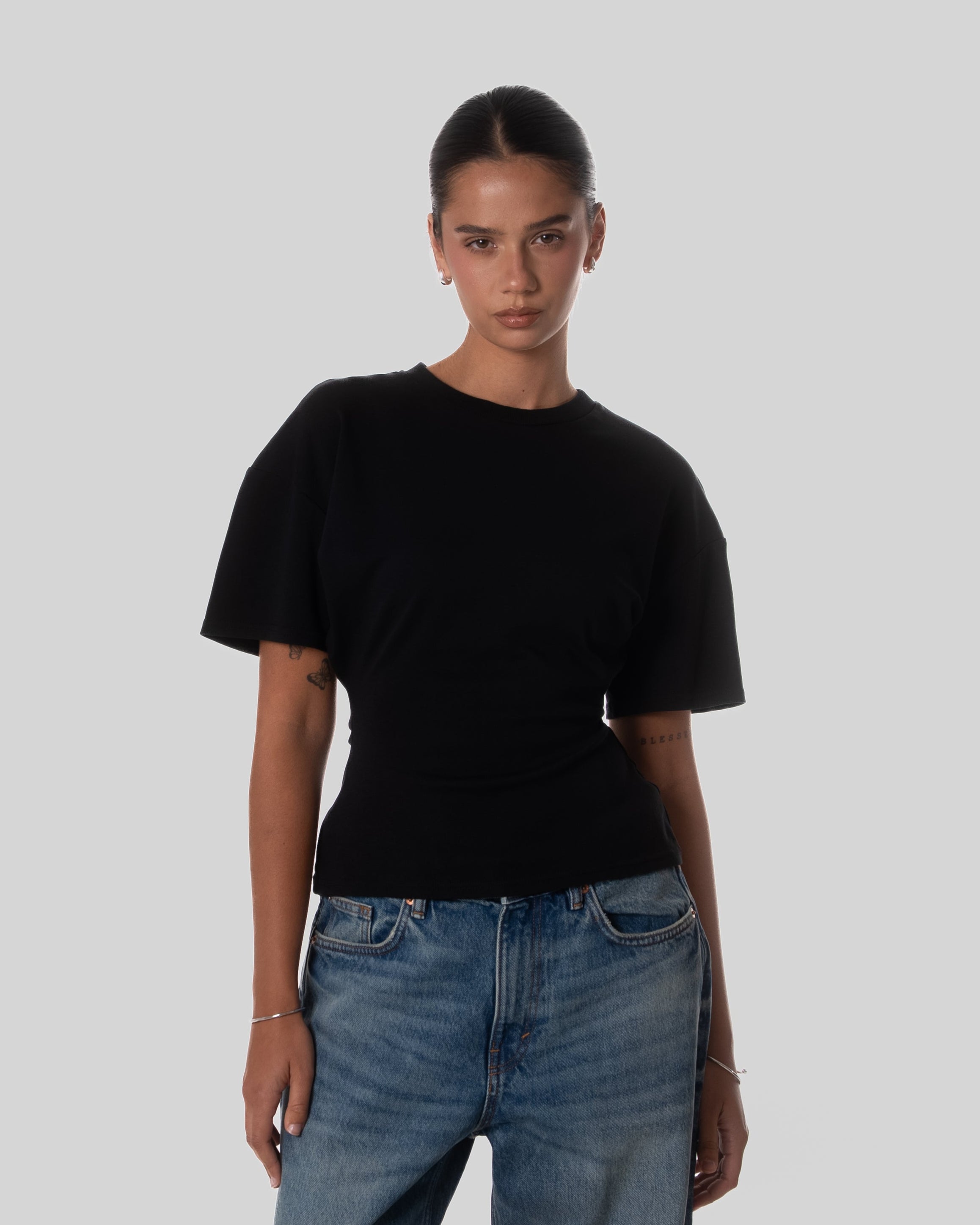 Fitted tee black